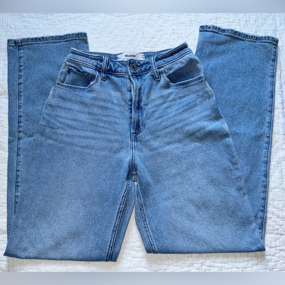 💥SOLD💥 Hollister Curvy Ultra High-Rise Dad Jeans